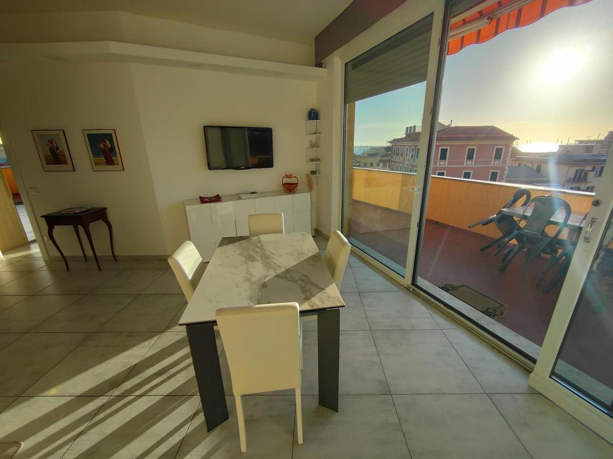 Elenaesimone Apartment ลาวาญา ภายนอก รูปภาพ